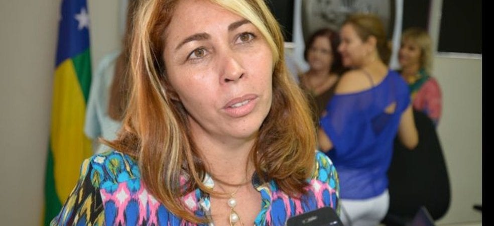 Izabel Pessoa, secretária de Educação Básica, pede demissão do MEC