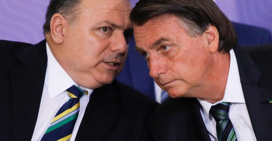 Ex-ministro Pazuello tentou demitir suspeito de pedir propina, mas Bolsonaro não permitiu, diz jornal