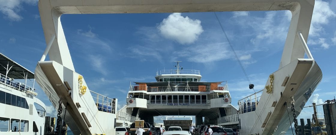 Sistema ferry-boat é notificado durante fiscalização em Salvador