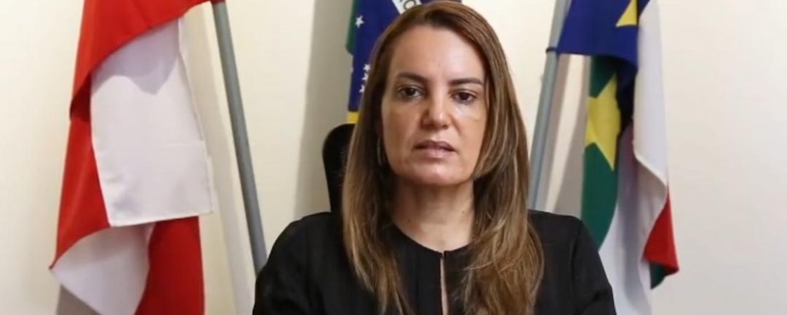 Vitória da Conquista: Após falecimento de Herzem Gusmão, Sheila Lemos toma posse do cargo de prefeita