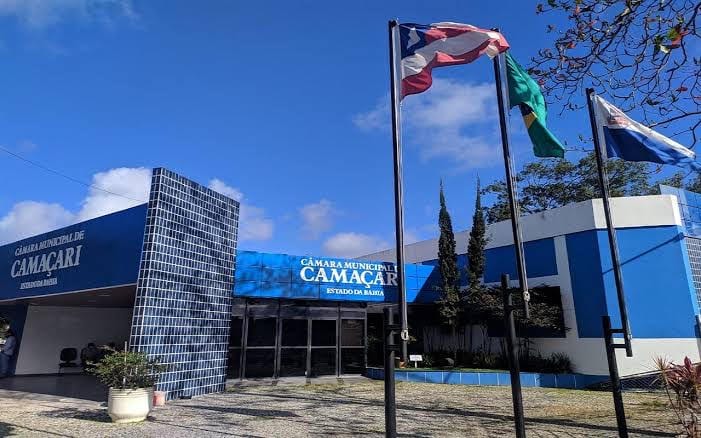 Câmara de Camaçari se manifesta após concurso público gerar polêmica