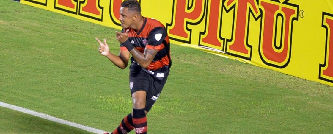 Na base do sufoco, Vitória bate o Altos garante vaga nas semifinais do Nordestão