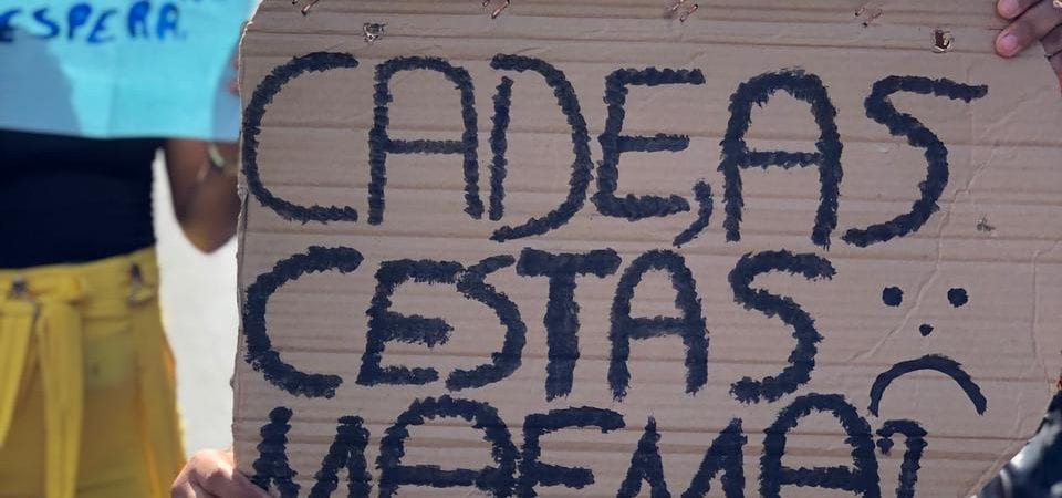Lauro de Freitas: Manifestantes pedem volta e retroativo de Kit Alimentação, ‘a fome não espera’