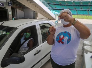 Vacinação contra Covid-19 é ampliada em Salvador: “Toda galera de 38 anos será vacinada hoje!”, anuncia prefeito
