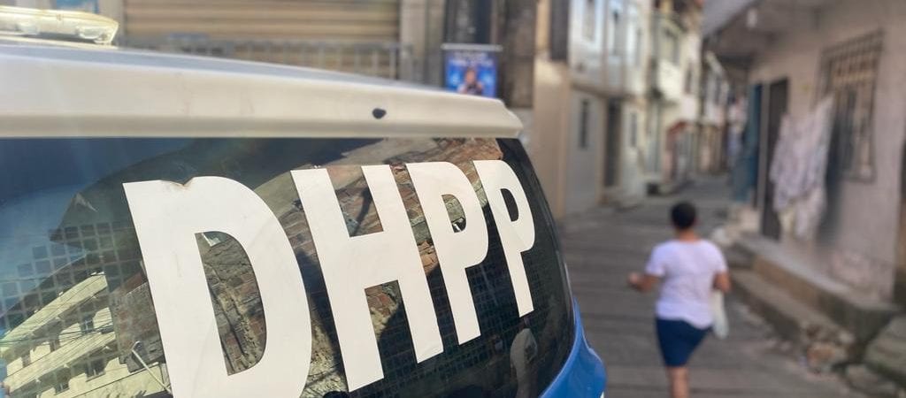 DHPP coleta imagens no supermercado após morte de homens por furto de carne