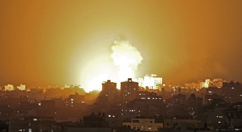 Israel e Gaza completam três dias de guerra com 55 mortos e 300 feridos