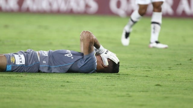 Santos perde do Barcelona e está eliminado da Libertadores