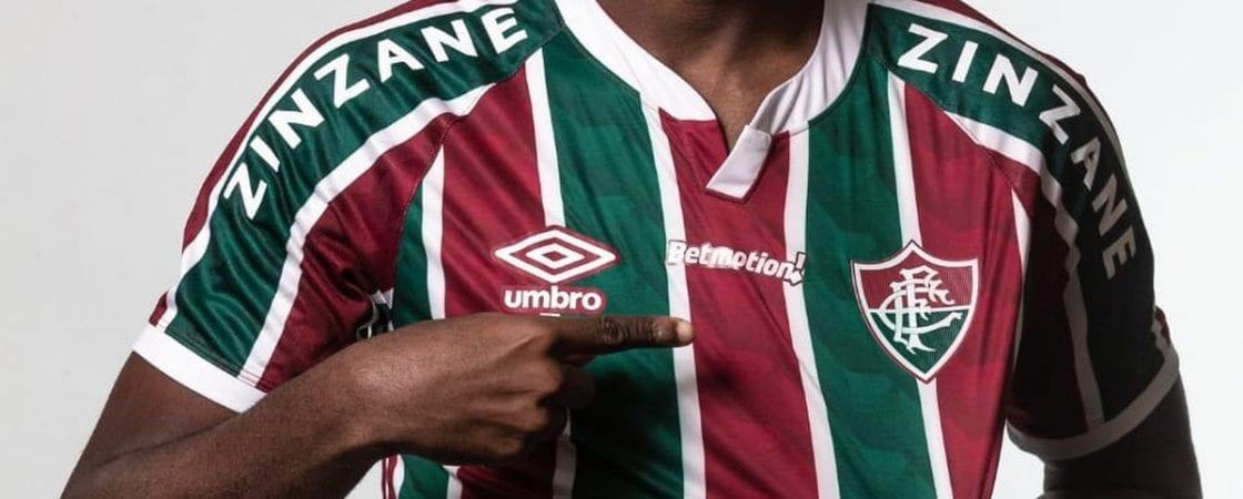 Vitória sonda zagueiro do Fluminense