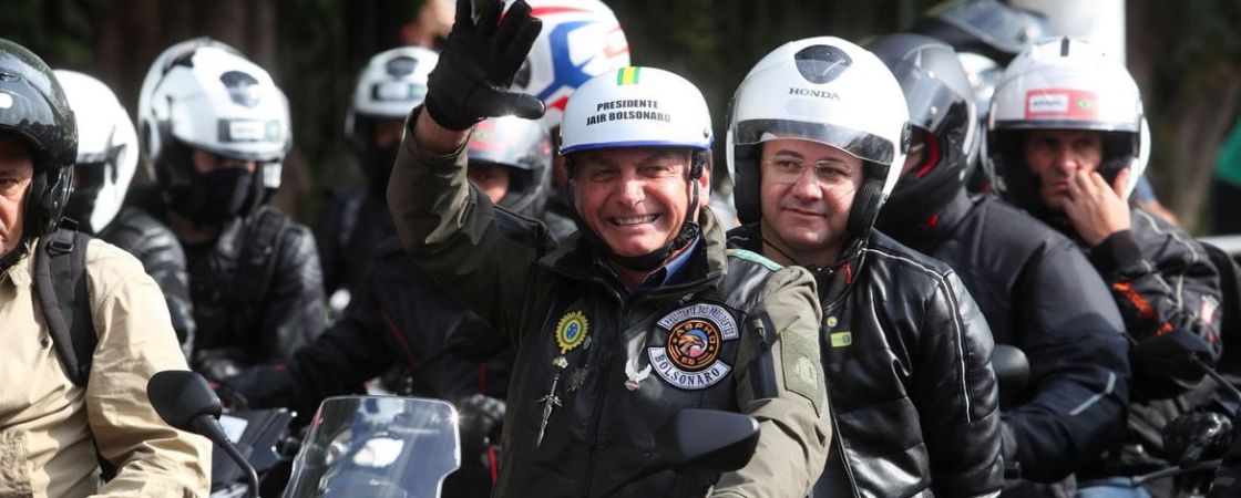 Bolsonaro é multado por não usar máscara em evento com motociclistas em SP