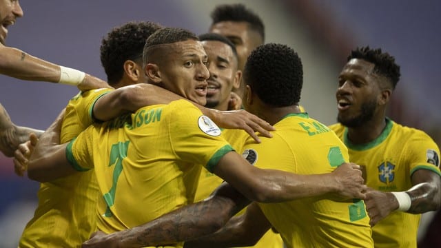 Brasil vence a Venezuela na estreia da Copa América
