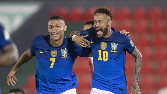 Brasil vence o Paraguai e se mantem invicto nas Eliminatórias da Copa do Mundo