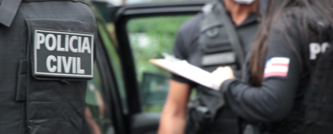 Polícia cumpre mandado em casa de vereador suspeito de ‘Rachadinha’