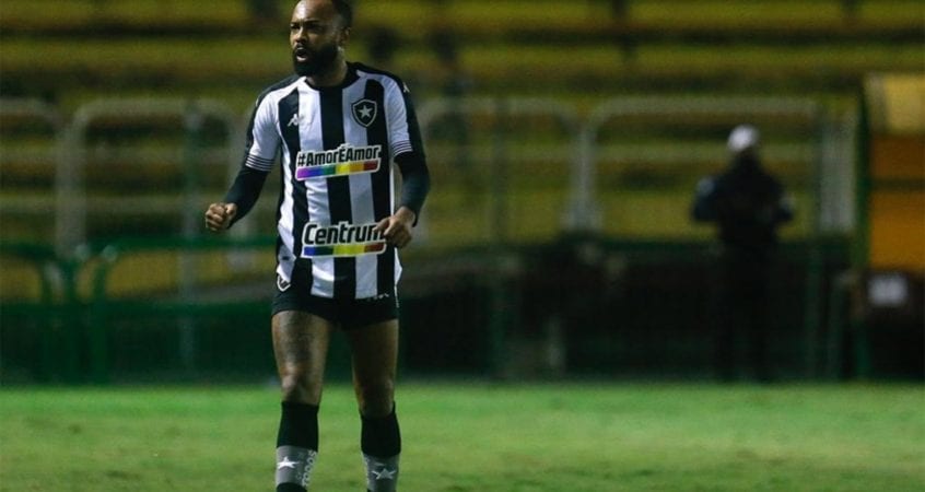 Vitoria perde para o Botafogo e chega a terceira derrota consecutiva na Série B