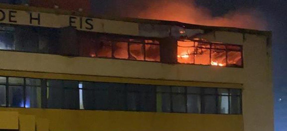 Incêndio atinge Hotel Plaza em Salvador durante a madrugada