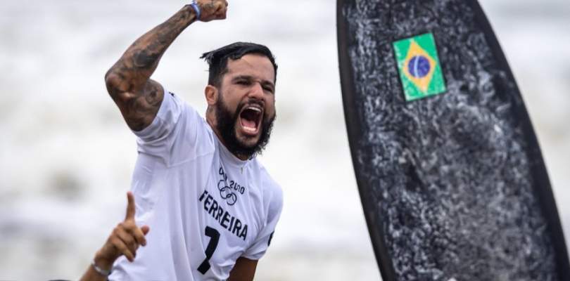 Ítalo Ferreira conquista 1º ouro do surfe para o Brasil nas Olimpíadas