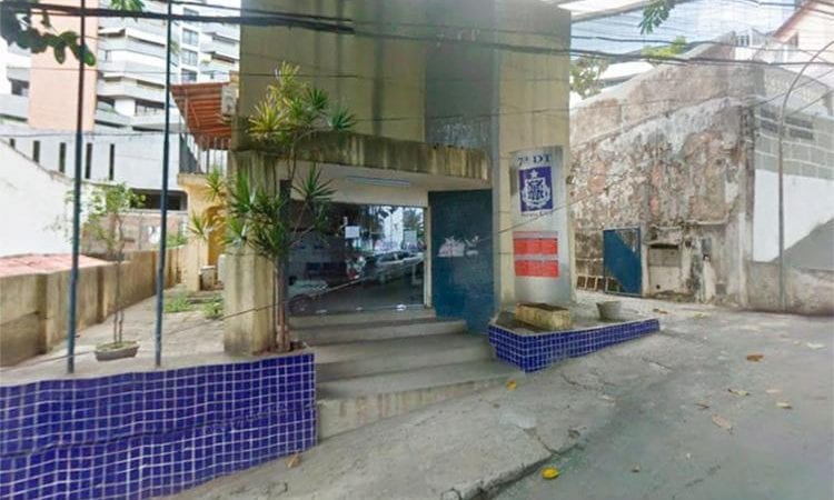 Mulheres são presas por estelionato após tentarem sacar R$ 29 mil em agência de Salvador