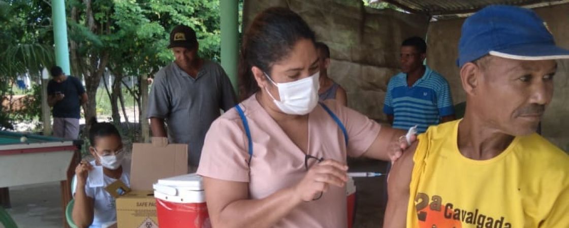 Vacinação contra Covid-19 é realizada de forma itinerante na zona rural de Camaçari