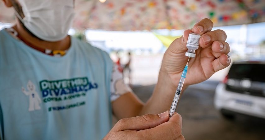 Covid-19: Bahia ultrapassa marca de 80% da população adulta vacinada