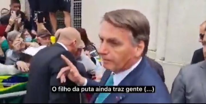 Bolsonaro xinga presidente do TSE de “filho da p**”