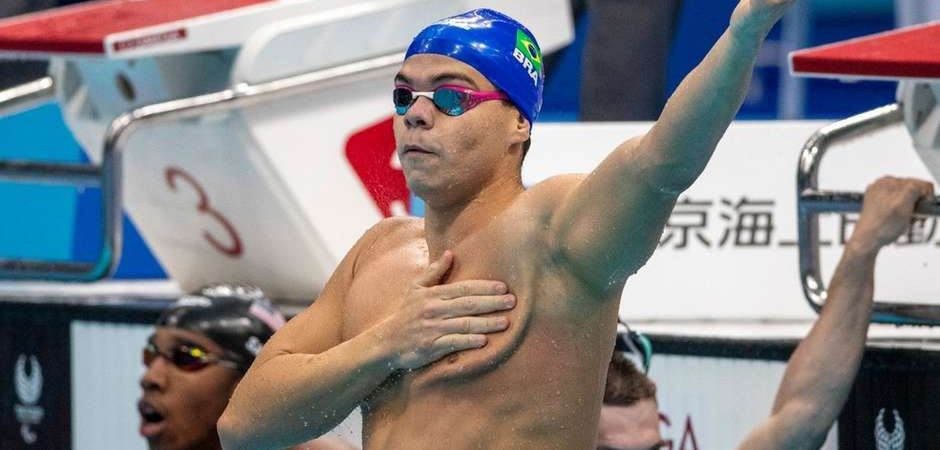 Brasil ganha primeira medalha de ouro nos Jogos Paralímpicos e quebra recorde na natação