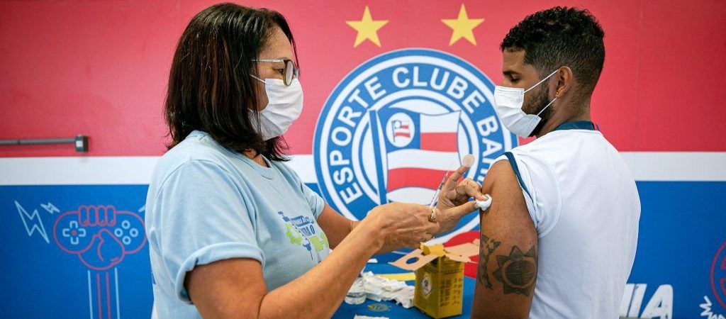 Camaçari: Prefeitura firma parceria com o Bahia para incentivar vacinação contra Covid-19 entre os jovens