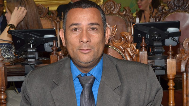 Ex-vereador de Salvador é acionado pelo Ministério Público por prática de “rachadinha”