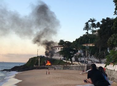 Incêndio deixa duas pessoas feridas no Porto da Barra