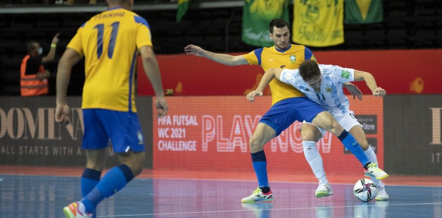 Copa do Mundo de Futsal: Brasil é derrotado pela Argentina e segue para a disputa do terceiro lugar