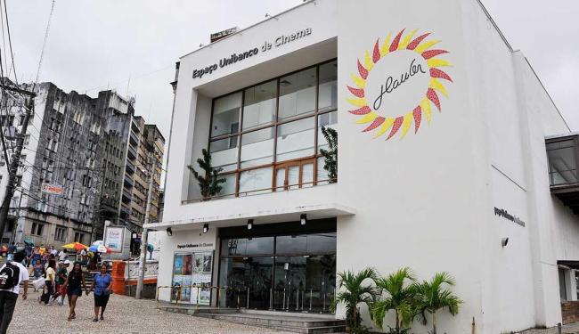 Governo da Bahia vai abrir mão do aluguel do Cine Glauber Rocha e estudantes terão acesso gratuito