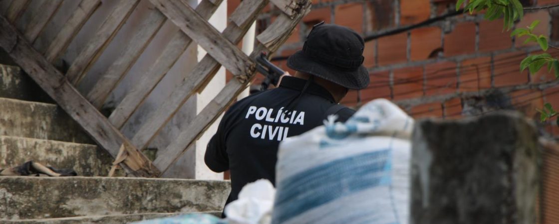 Homem acusado de espancar companheira até a morte na Bahia é preso no Espírito Santo