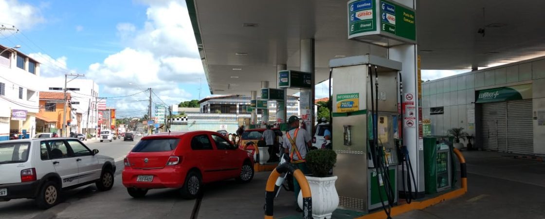 Petrobras anuncia redução no preço da gasolina a partir desta sexta