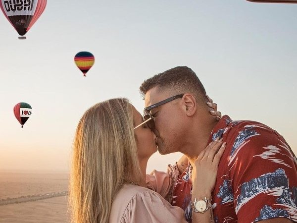 Xanddy e Carla Perez fazem passeio de balão em Dubai e ganham mais de 70 mil curtidas em menos de duas horas