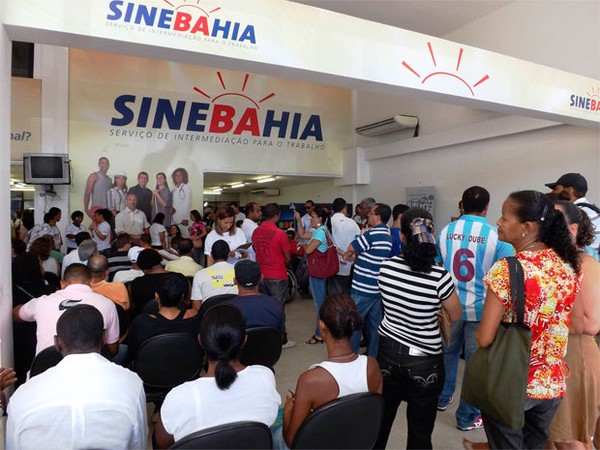 Confira as vagas de emprego para Salvador e cidades do interior da Bahia nesta sexta-feira (3)