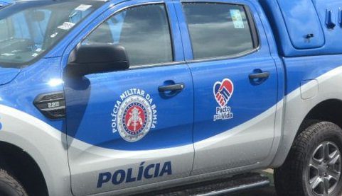 Policial Militar é baleado dentro de viatura em Salvador