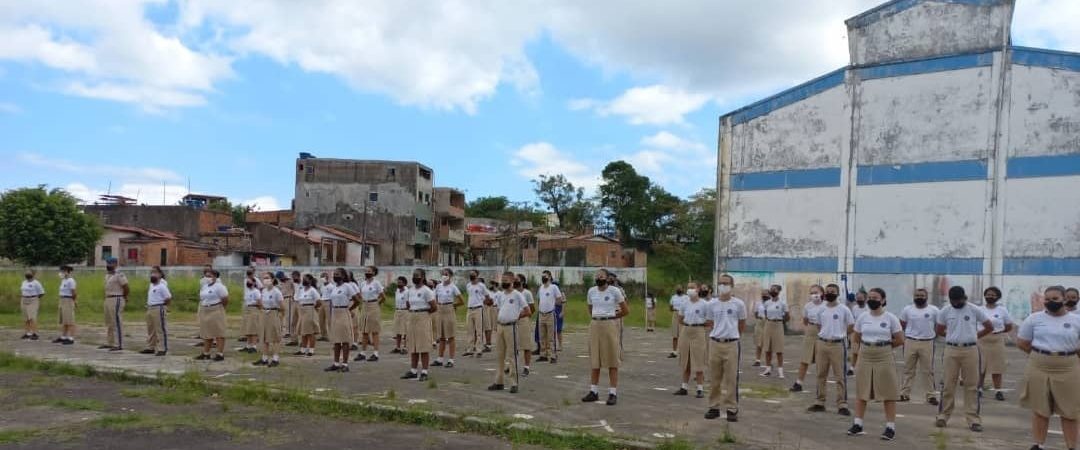 Salvador: Colégio da PM suspende aulas presenciais após vários casos de Covid-19