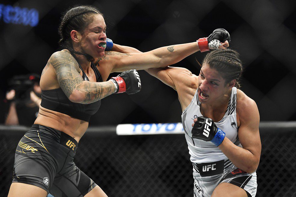 Derrotada: Baiana de Pojuca, Amanda Nunes choca o mundo ao perder cinturão do UFC