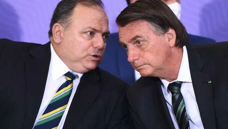 Ex-ministro de Bolsonaro, Pazuello sofre acidente de moto