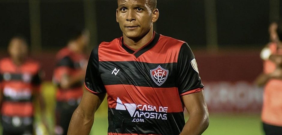 Gabriel Bispo não é mais jogador do Vitória; jogador vai para Finlândia