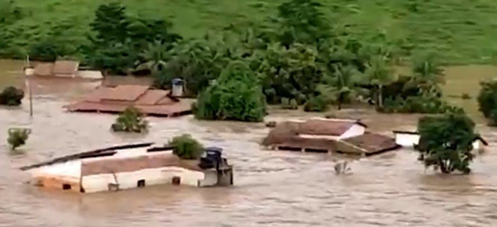 Enchentes afetam abastecimento de água em diversos municípios do extremo sul