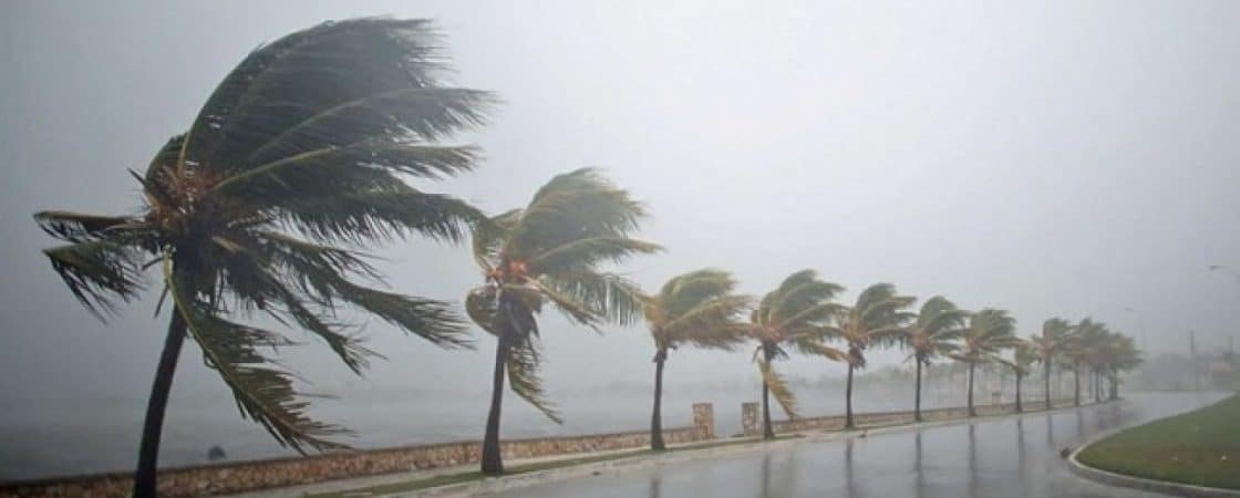 Marinha alerta para ventos fortes de até 60 km/h no litoral da Bahia