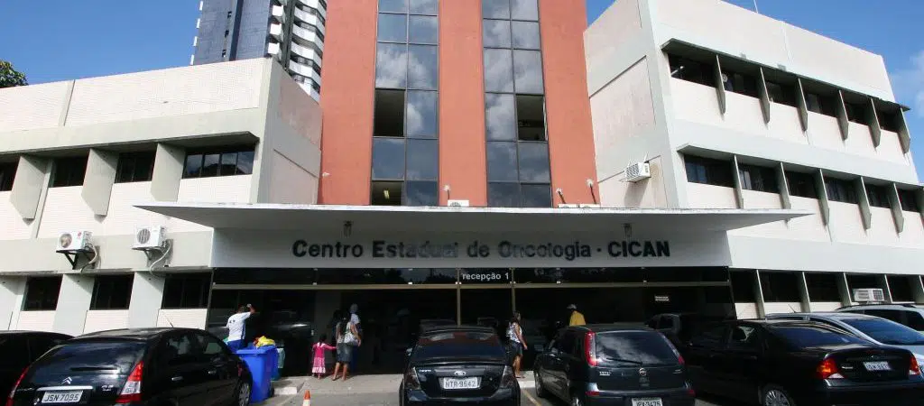 Pacientes denunciam ginecologista por assédio durante consultas em Salvador
