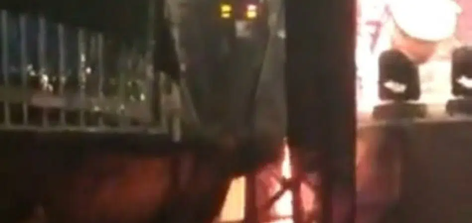 Palco pega fogo durante show do Olodum no Pelourinho