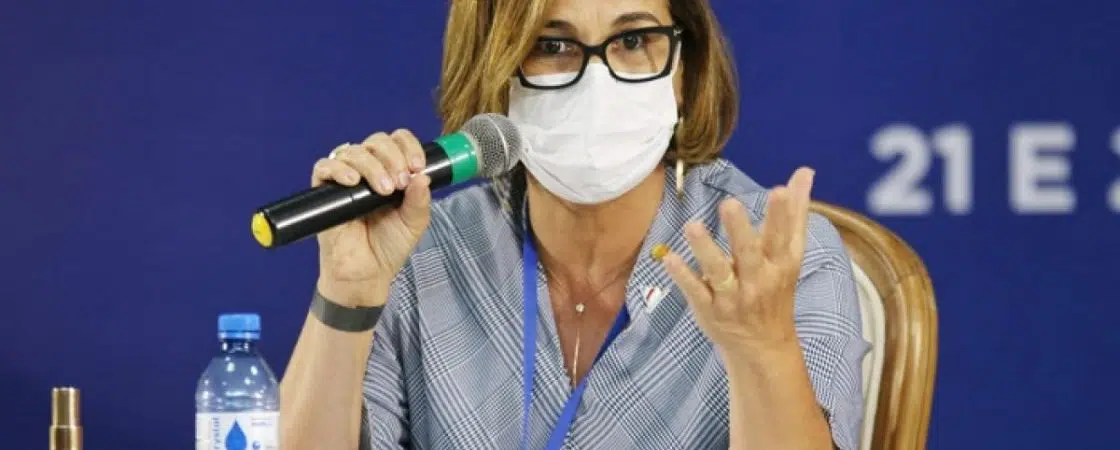 Secretária de Saúde diz que Bahia não vai exigir documento para vacinar crianças contra covid