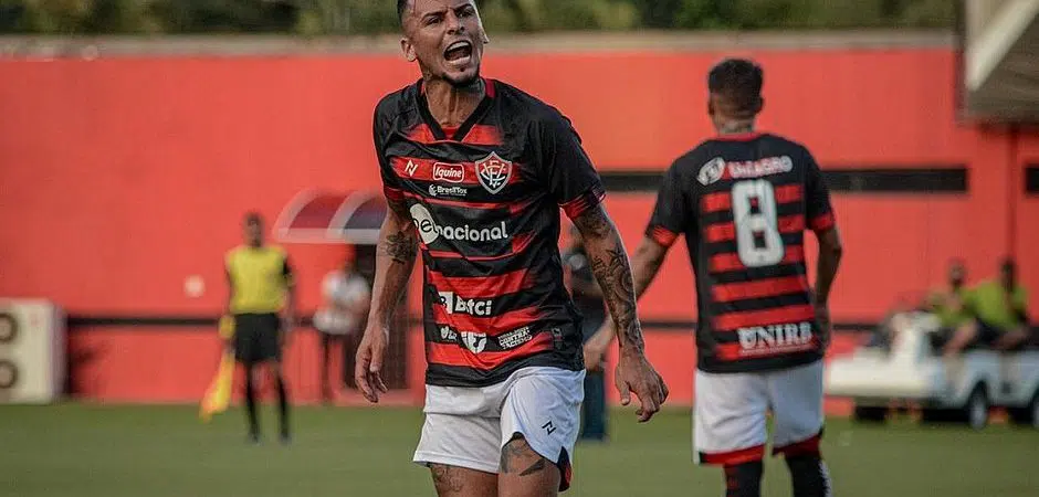 “Foi o nosso melhor jogo no ano”, diz lateral do Vitória após partida sem gols