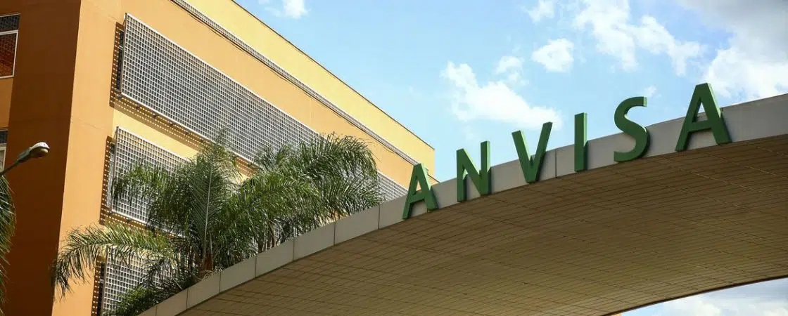 Anvisa aprova novo medicamento para tratamento da covid-19