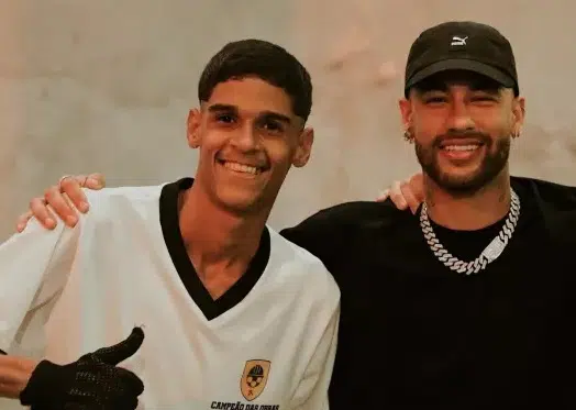 Luva de Pedreiro encontra Neymar, que afirma: “Me vi nele”