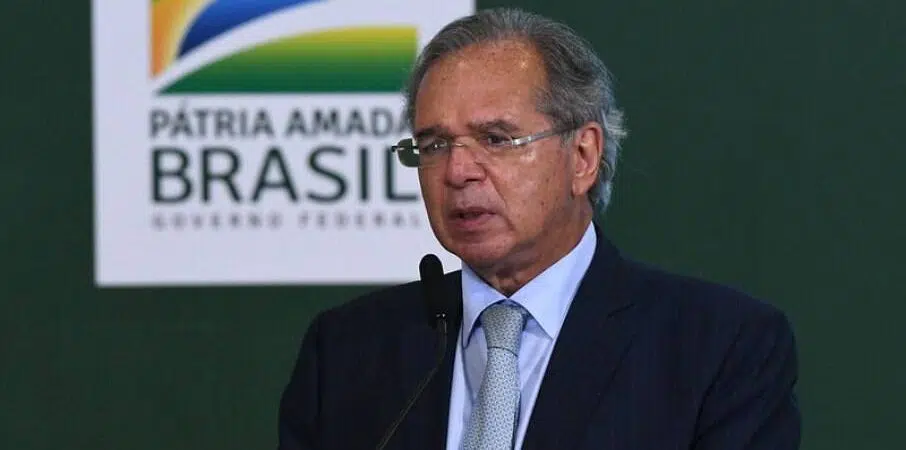Paulo Guedes promete reduzir imposto a estrangeiro que investir no Brasil
