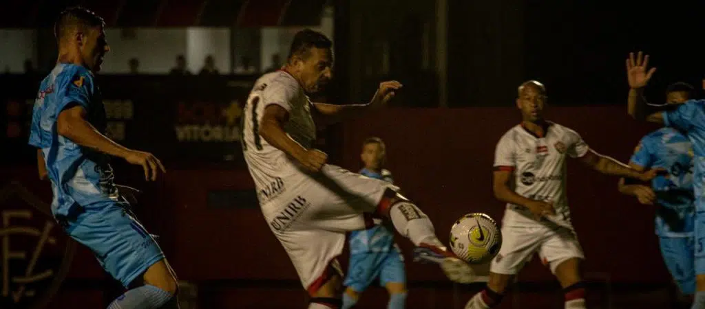 Vitória vence Glória e consegue classificação na Copa do Brasil