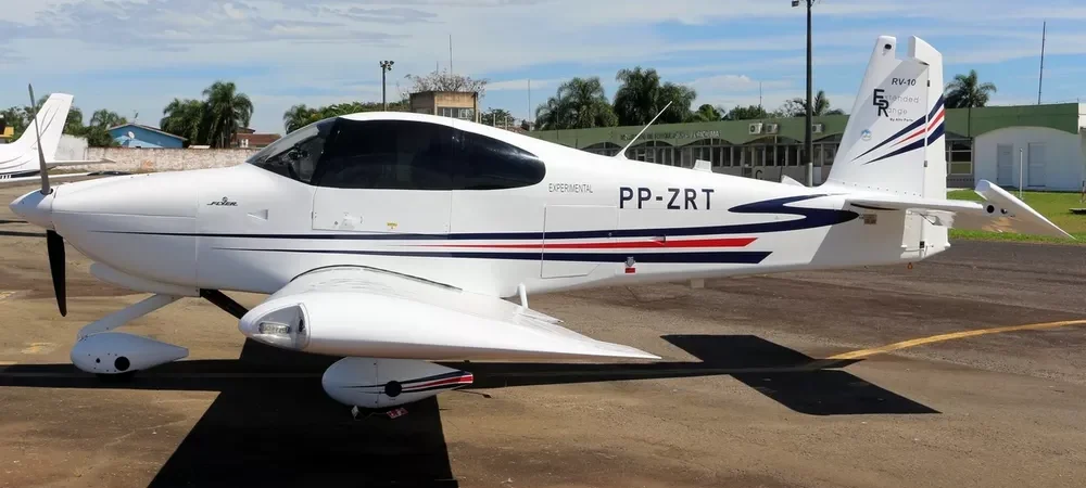 Avião com três brasileiros desaparece na Argentina, diz jornal