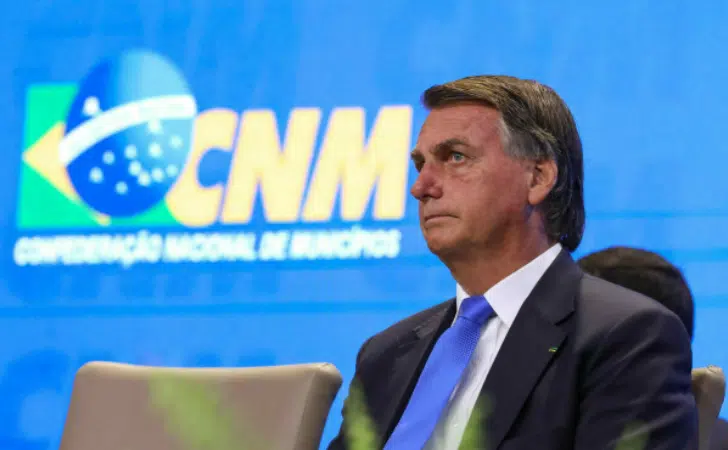 Oposição pede ao STF que investigue Bolsonaro por ataques às urnas eletrônicas